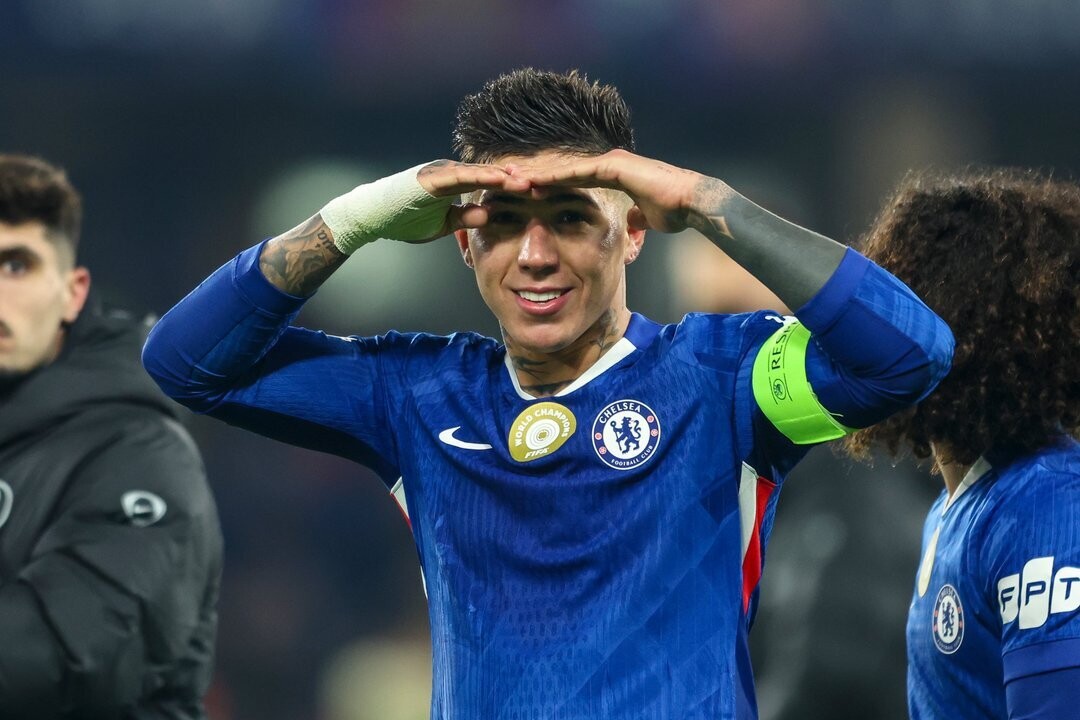 Chelsea hosts Leeds United in the Premier League