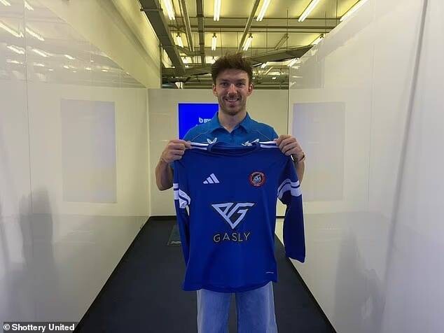 F1车手赞助英国业余足球俱乐部