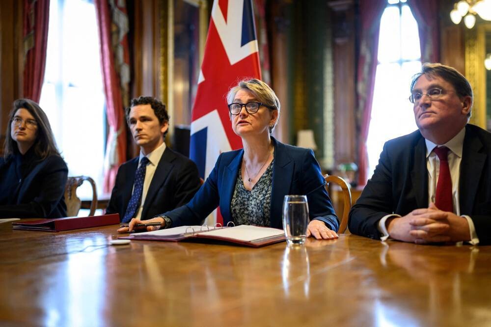 英国呼吁重新开放霍尔木兹海峡