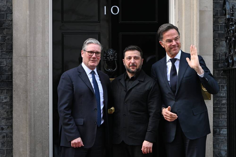 斯塔默与泽连斯基讨论乌克兰优先事项