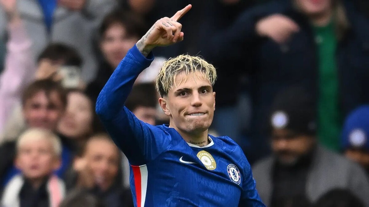 Garnacho scores first Chelsea brace to send team to League Cup semi-finals