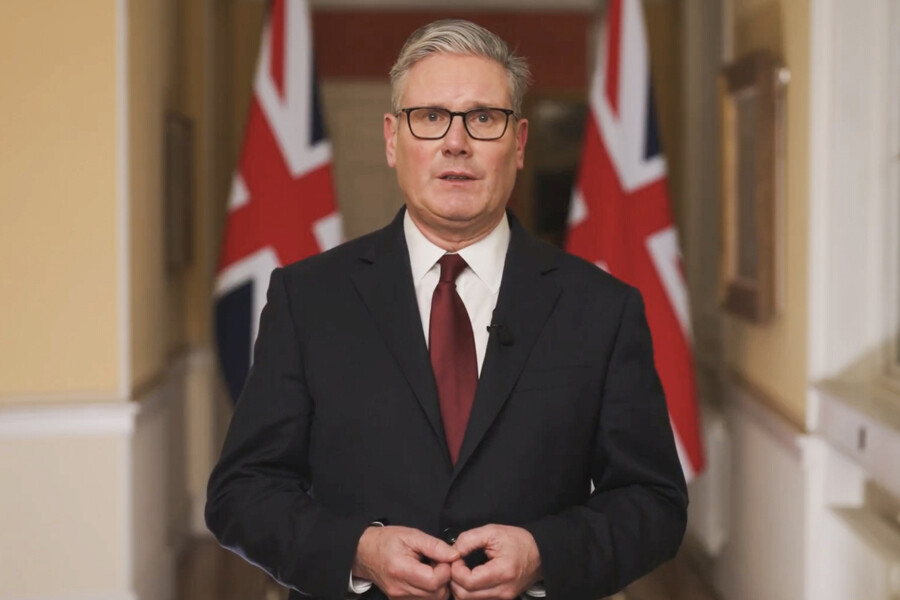 斯塔默宣布英国更积极地参与对抗伊朗的战争