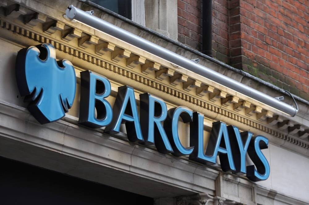 Barclays announces profit growth and share buyback