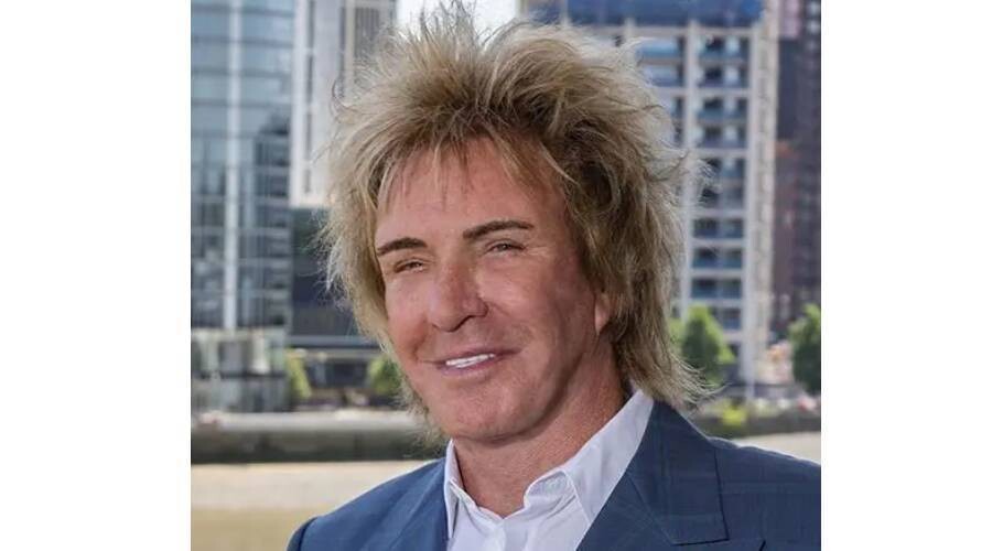 British entrepreneur Charlie Mullins shares business experience