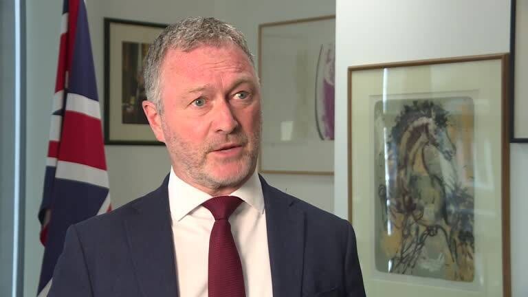 英国部长驳斥伊朗计划用导弹袭击欧洲的谣言