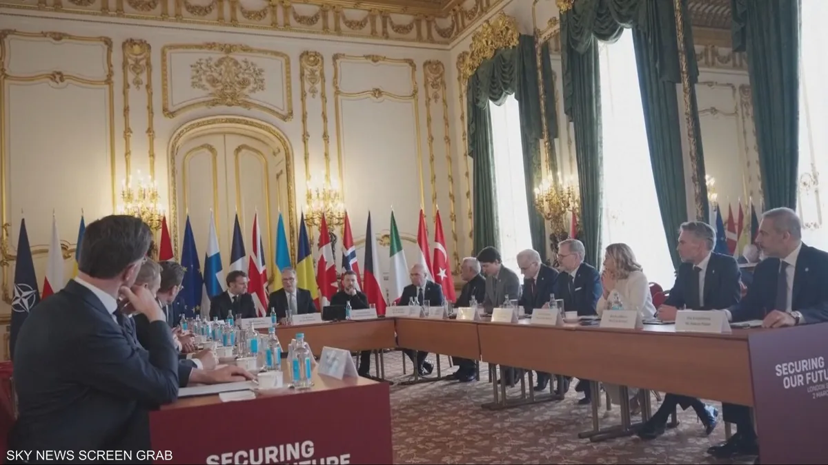Британский Премьер-министр проводит саммит мировых лидеров