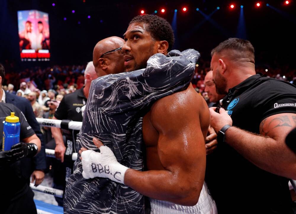 Anthony Joshua Aims to Support Watford Club