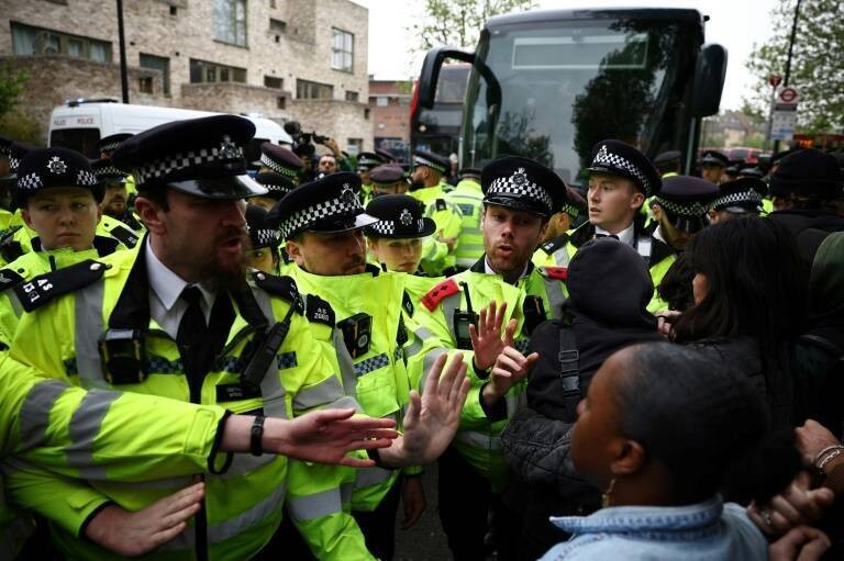 45 арестованы на протестах в Лондоне против депортации мигрантов