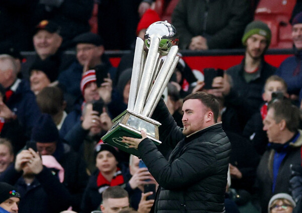 Luke Littler Celebrates at Old Trafford After Bahrain Masters Exit