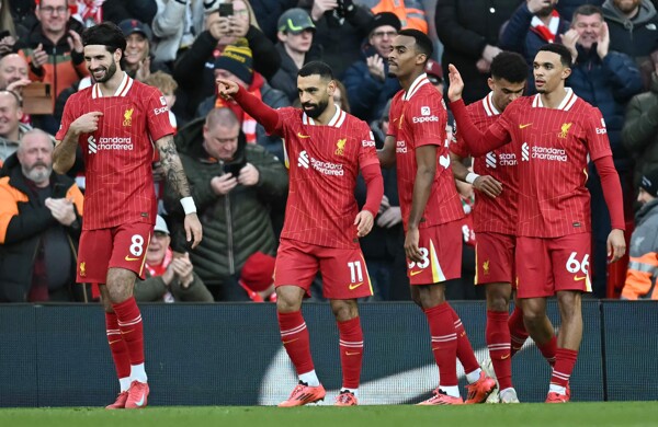 Liverpool Dominates Ipswich Town 4-1