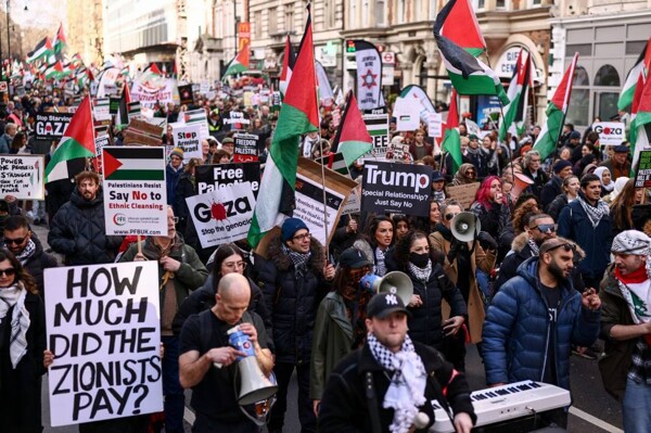 Tens of thousands rally for Palestine in London