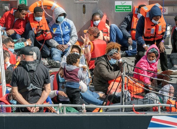 1,360 Migrants Crossed Channel in 5 Days