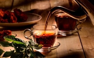 Study Links Black Tea and Flavonoids to Healthy Aging