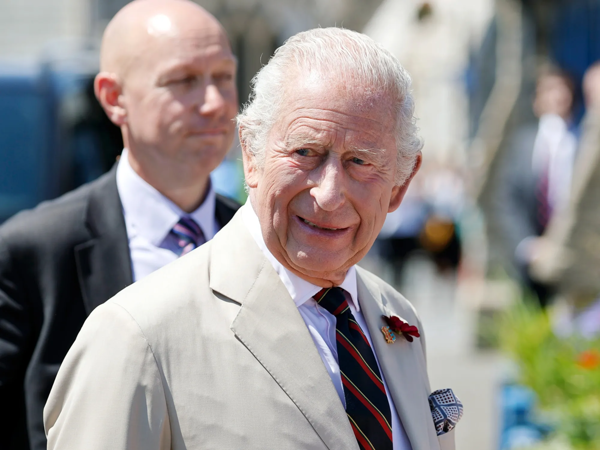 Король Charles III выразил ужас и шок после ножевого нападения