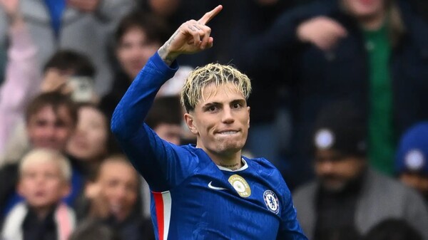 Garnacho scores first Chelsea brace to send team to League Cup semi-finals