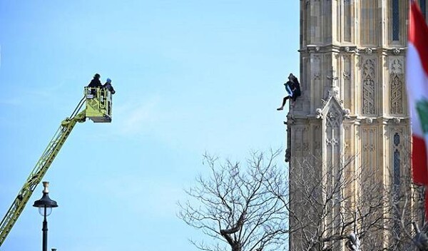 Man Climbs Elizabeth Tower in London