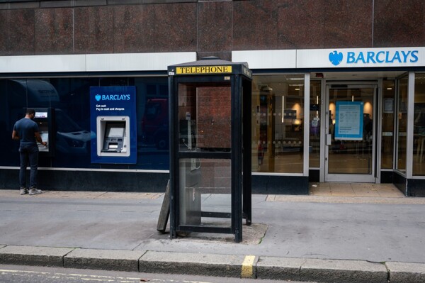 Банк Barclays сообщает о сильной прибыли за третий квартал