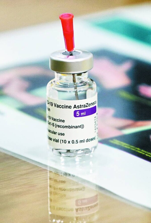 FT100 Outperforms European Markets as Pound Sterling Declines