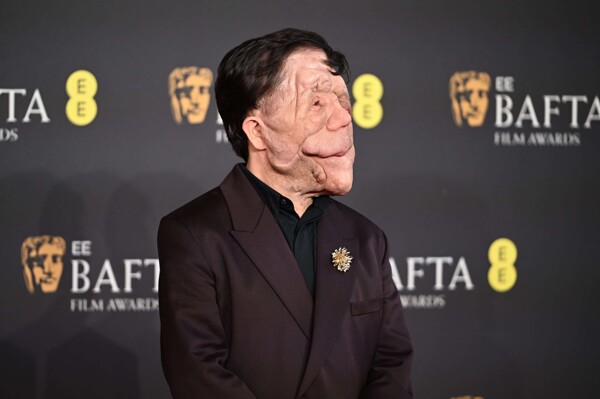 Адам Пирсон вдохновляет на премии BAFTA