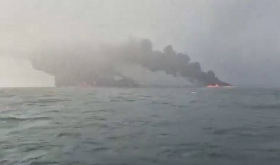 Столкновение грузового судна и нефтяного танкера в Северном море