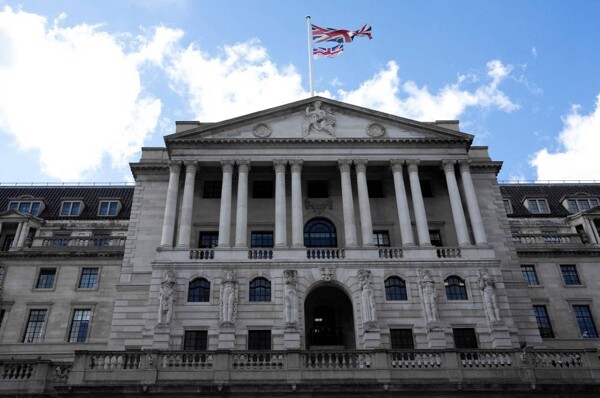 Bank of England Keeps Key Rate Unchanged at 4%