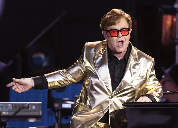 Elton John Sues Daily Mail for Privacy Invasion