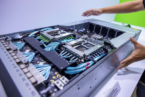 Рыночная стоимость Nvidia резко упала на фоне экономических проблем