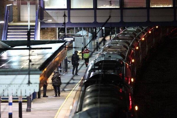 Knife attack on train in Huntingdon, UK