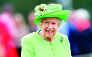 London to Host Exhibition of Queen Elizabeth II's Wardrobe