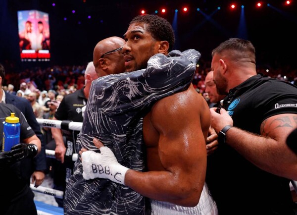 Anthony Joshua Aims to Support Watford Club