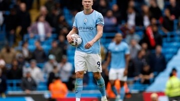 Manchester City Edges Out Tottenham 1-0